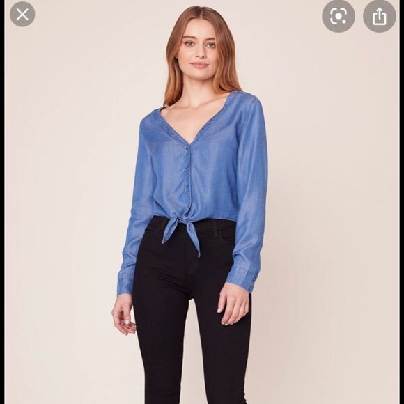 BBDakota Indigo Girl Tie Front Top New without Tag - Picture 1 of 3